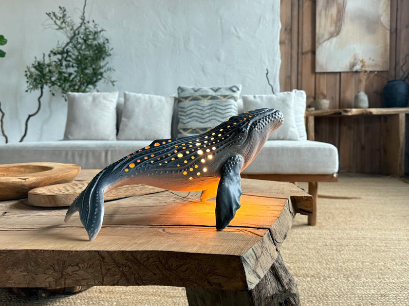 Realistic Humpback Whale Ceramic Lamp – Handmade Ocean-Inspired